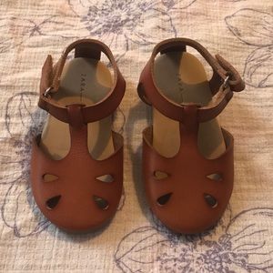 Zara sandal Size 20 / 4.5 EUC